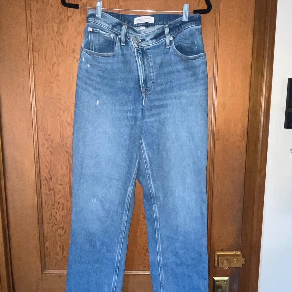 Abercrombie curve love '90's straight ultra high rise cross over jeans